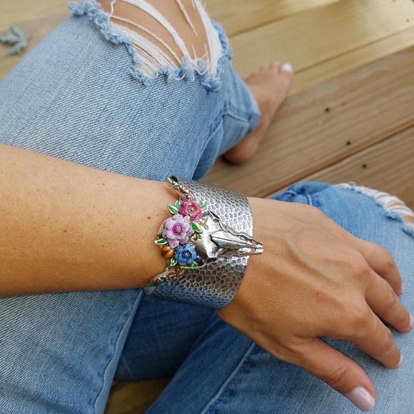 ⚓️SALE⚓️ Boho steer head skull cuff - Picture 7 of 7